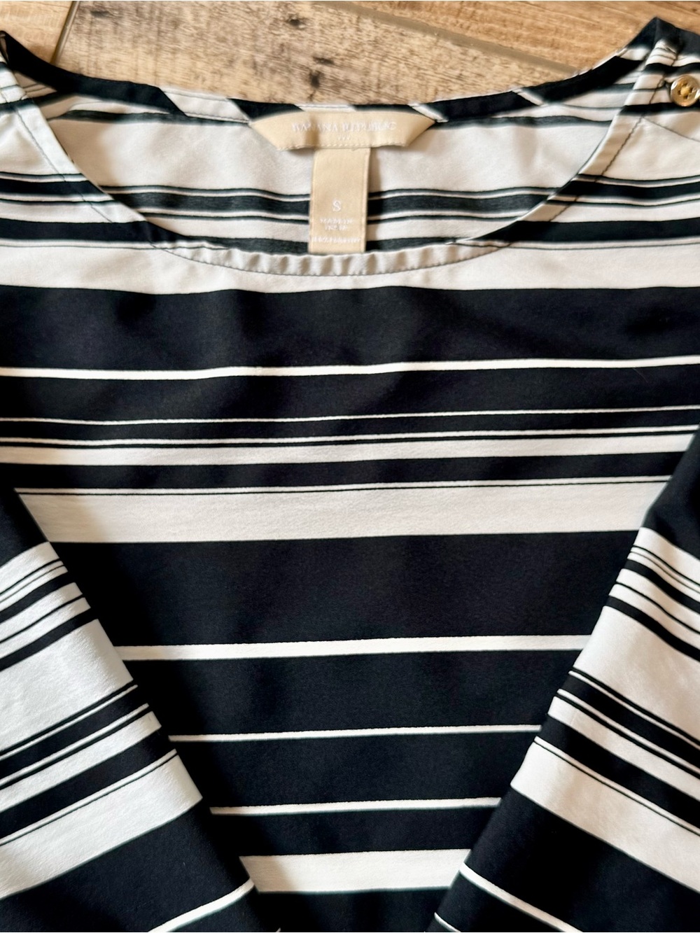 Banana Republic - Striped Boatneck Top Gold Button Shoulder - Black White - S
